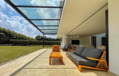 Casa de 5 alcobas en venta en Llanogrande, Rionegro, 1700 m² · foto 10 de 12
