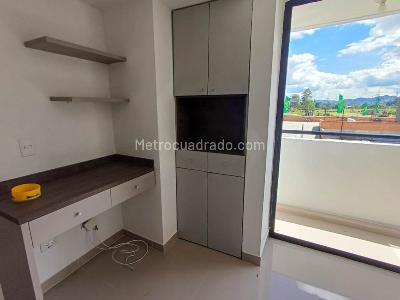 Apartamento de 2 alcobas en venta en San Antonio, Rionegro, 45 m² · foto 13 de 20
