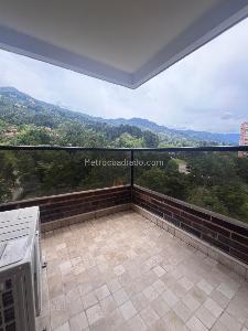 Apartamento de 4 alcobas en arriendo en Los Naranjos, Medellín, 400 m² · foto 5 de 20