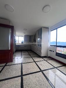 Apartamento de 4 alcobas en arriendo en Los Naranjos, Medellín, 400 m² · foto 9 de 20