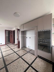 Apartamento de 4 alcobas en arriendo en Los Naranjos, Medellín, 400 m² · foto 15 de 20