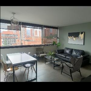 Apartamento en arriendo en El Poblado, Medellín · foto 3 de 10