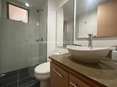Apartamento en venta en Loma Del Escobero, Envigado · foto 8 de 13