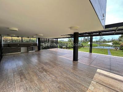Casa de 5 alcobas en venta en Llanogrande, Rionegro, 1600 m² · foto 14 de 15