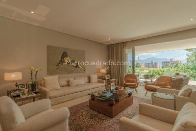 Casa de 4 alcobas en venta en El Tesoro, Medellín, 845 m² · foto 8 de 11