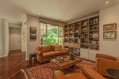 Casa de 4 alcobas en venta en El Tesoro, Medellín, 845 m² · foto 9 de 11