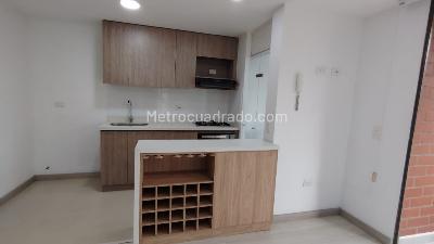 Apartamento de 2 alcobas en arriendo en Las Lomitas, Sabaneta, 75 m² · foto 5 de 16