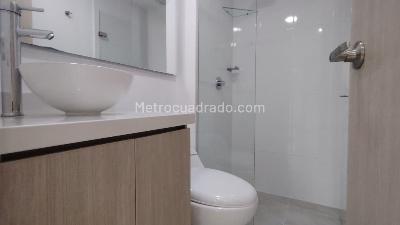 Apartamento de 2 alcobas en arriendo en Las Lomitas, Sabaneta, 75 m² · foto 10 de 16