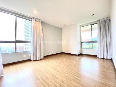 Apartamento de 2 alcobas en arriendo en El Poblado, Medellín, 114 m² · foto 8 de 14