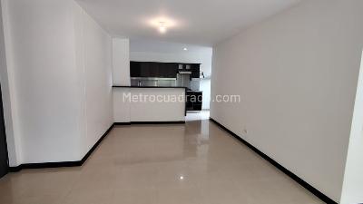 Apartamento de 3 alcobas en arriendo en Las Santas, Medellín, 126 m² · foto 3 de 10