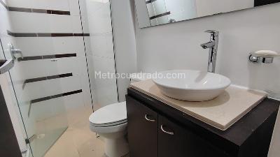 Apartamento de 3 alcobas en arriendo en Las Santas, Medellín, 126 m² · foto 9 de 10