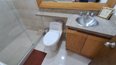 Apartamento de 3 alcobas en arriendo en El Poblado, Medellín, 115 m² · foto 14 de 17