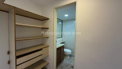 Apartamento de 3 alcobas en venta en El Poblado, Medellín, 114 m² · foto 12 de 20