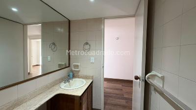 Apartamento de 3 alcobas en venta en El Poblado, Medellín, 114 m² · foto 17 de 20