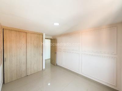 Apartamento de 3 alcobas en arriendo en Laureles, Medellín, 102 m² · foto 7 de 13