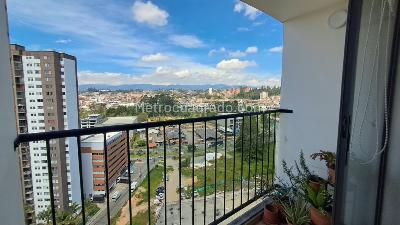 Apartamento de 2 alcobas en venta en Tranvia, Rionegro, 53 m² · foto 2 de 13