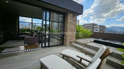 Apartamento de 2 alcobas en venta en Castropol, Medellín, 275 m² · foto 2 de 19