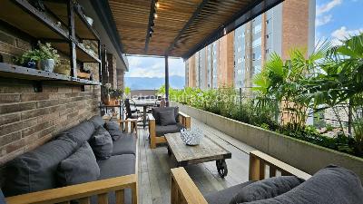Apartamento de 2 alcobas en venta en Castropol, Medellín, 275 m² · foto 4 de 19