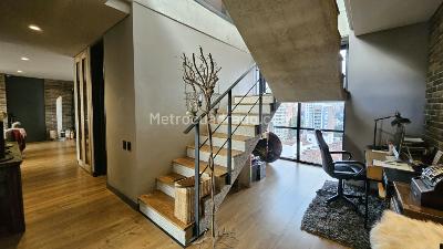 Apartamento de 2 alcobas en venta en Castropol, Medellín, 275 m² · foto 12 de 19