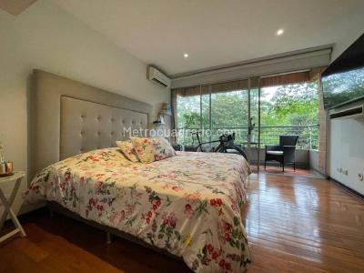 Apartamento de 3 alcobas en venta en San Lucas, Medellín, 160 m² · foto 13 de 20