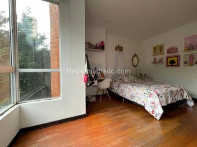 Apartamento de 3 alcobas en venta en San Lucas, Medellín, 160 m² · foto 16 de 20