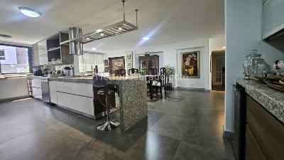 Apartamento en venta en Castropol, Medellín · foto 2 de 20