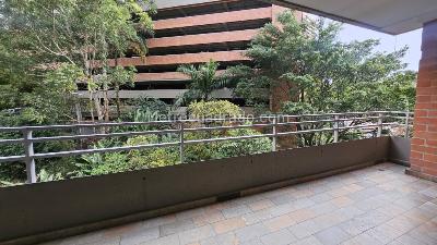 Apartamento de 3 alcobas en venta en El Tesoro, Medellín, 116 m² · foto 3 de 13