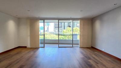 Apartamento de 3 alcobas en arriendo en Milla De Oro, Medellín, 120 m² · foto 2 de 19