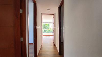 Apartamento de 3 alcobas en arriendo en Milla De Oro, Medellín, 120 m² · foto 9 de 19