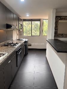 Apartamento de 1 alcoba en venta en Los Naranjos, Medellín, 75 m² · foto 5 de 10