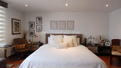 Apartamento de 3 alcobas en arriendo en El Tesoro, Medellín, 212 m² · foto 12 de 20