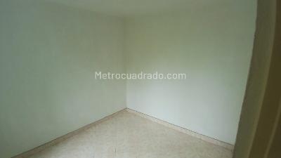 Apartamento de 3 alcobas en arriendo en Cataluña, Medellín, 78 m² · foto 3 de 7