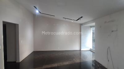 Casa de 3 alcobas en arriendo en Patio Bonito, Medellín, 250 m² · foto 5 de 18