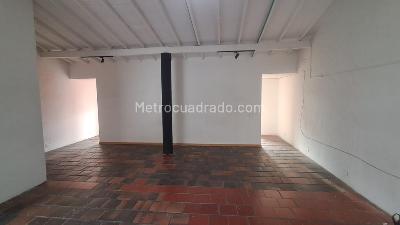 Casa de 3 alcobas en arriendo en Patio Bonito, Medellín, 250 m² · foto 7 de 18