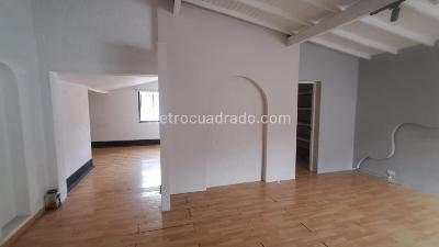 Casa de 3 alcobas en arriendo en Patio Bonito, Medellín, 250 m² · foto 11 de 18
