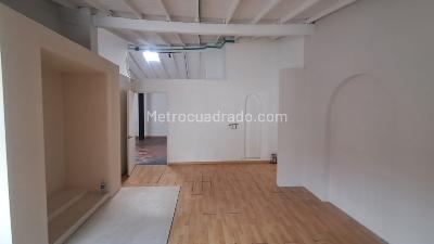 Casa de 3 alcobas en arriendo en Patio Bonito, Medellín, 250 m² · foto 13 de 18