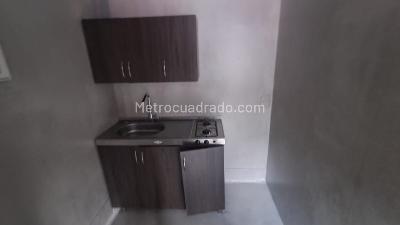Casa de 3 alcobas en arriendo en Patio Bonito, Medellín, 250 m² · foto 15 de 18