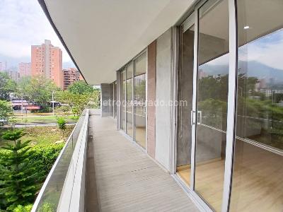 Apartamento de 2 alcobas en venta en Alejandría, Medellín, 143 m² · foto 4 de 20