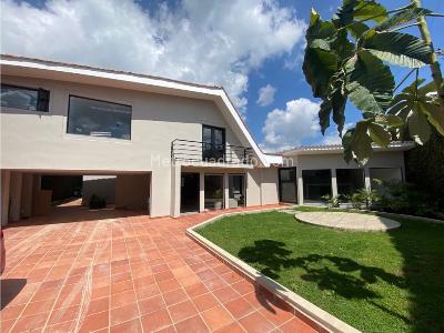 Casa de 3 alcobas en venta en El Bejucal, Cajicá, 250 m² · foto 2 de 20