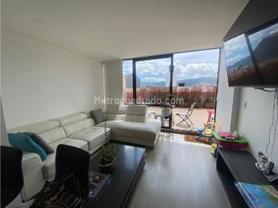 Apartamento en venta en Centro, Cajicá · foto 2 de 20