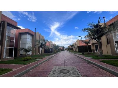 Casa en venta en Chuntame, Cajicá · foto 2 de 20