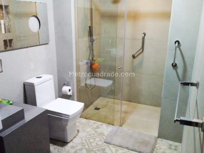 Apartamento de 3 alcobas en venta en Santa Paula, Bogotá, 198 m² · foto 2 de 6