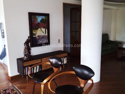 Apartamento de 3 alcobas en venta en Santa Paula, Bogotá, 198 m² · foto 3 de 6