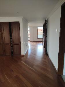 Apartamento en venta en Altos De Cabrera, Bogotá · foto 5 de 17