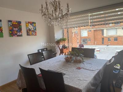 Apartamento de 3 alcobas en venta en Chico Norte, Bogotá, 116 m² · foto 3 de 19