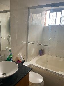 Apartamento de 3 alcobas en venta en Chico Norte, Bogotá, 116 m² · foto 10 de 19
