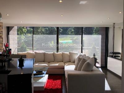 Apartamento de 4 alcobas en venta en Colina Campestre, Bogotá, 207 m² · foto 2 de 15