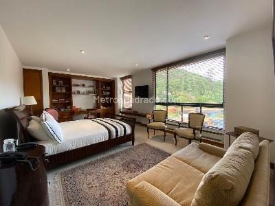 Apartamento de 3 alcobas en venta en Guadalquivir, Bogotá, 240 m² · foto 7 de 10