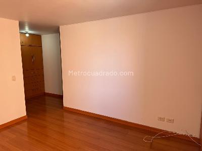 Apartamento de 3 alcobas en venta en Nueva Autopista Los Cedros, Bogotá, 80 m² · foto 10 de 13