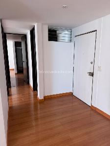 Apartamento de 3 alcobas en venta en Nueva Autopista Los Cedros, Bogotá, 80 m² · foto 3 de 13